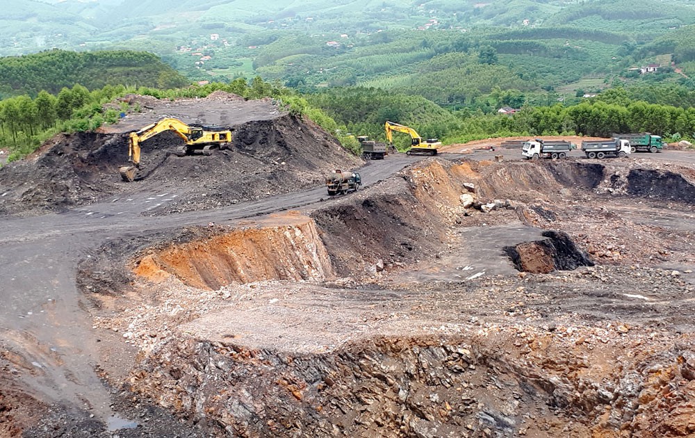 Giá thép xây dựng hôm nay (24/7): Giá quặng sắt chạm đáy 1 tuần khi các hạn chế sản xuất gia tăng