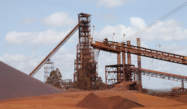 Giá thép xây dựng hôm nay (28/12): Giá quặng sắt cải thiện khi các hạn chế sản xuất được dỡ bỏ