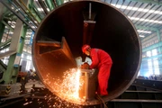 Trung Quốc muốn áp thuế xuất khẩu thép tới 25%