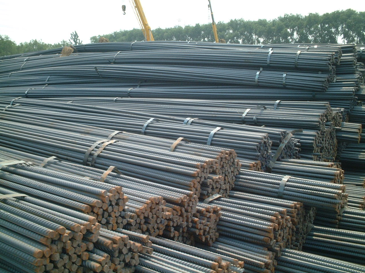 Giá thép xây dựng hôm nay 14/1: Tiếp đà tăng trên Sàn giao dịch Thượng Hải