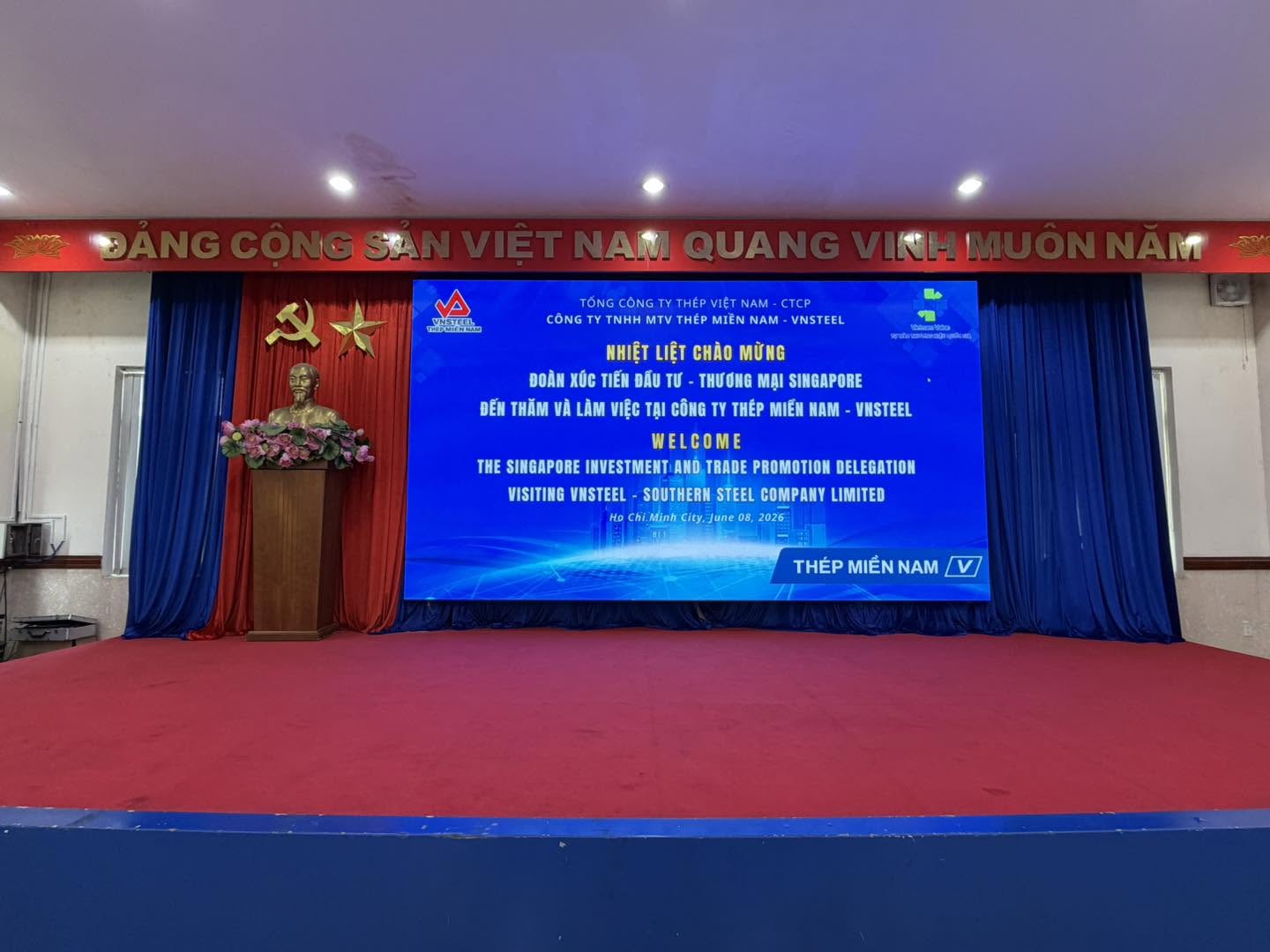 Thép Miền Nam vinh dự đón tiếp đoàn xúc tiến đầu tư thương mại Singapore đến thăm và làm việc