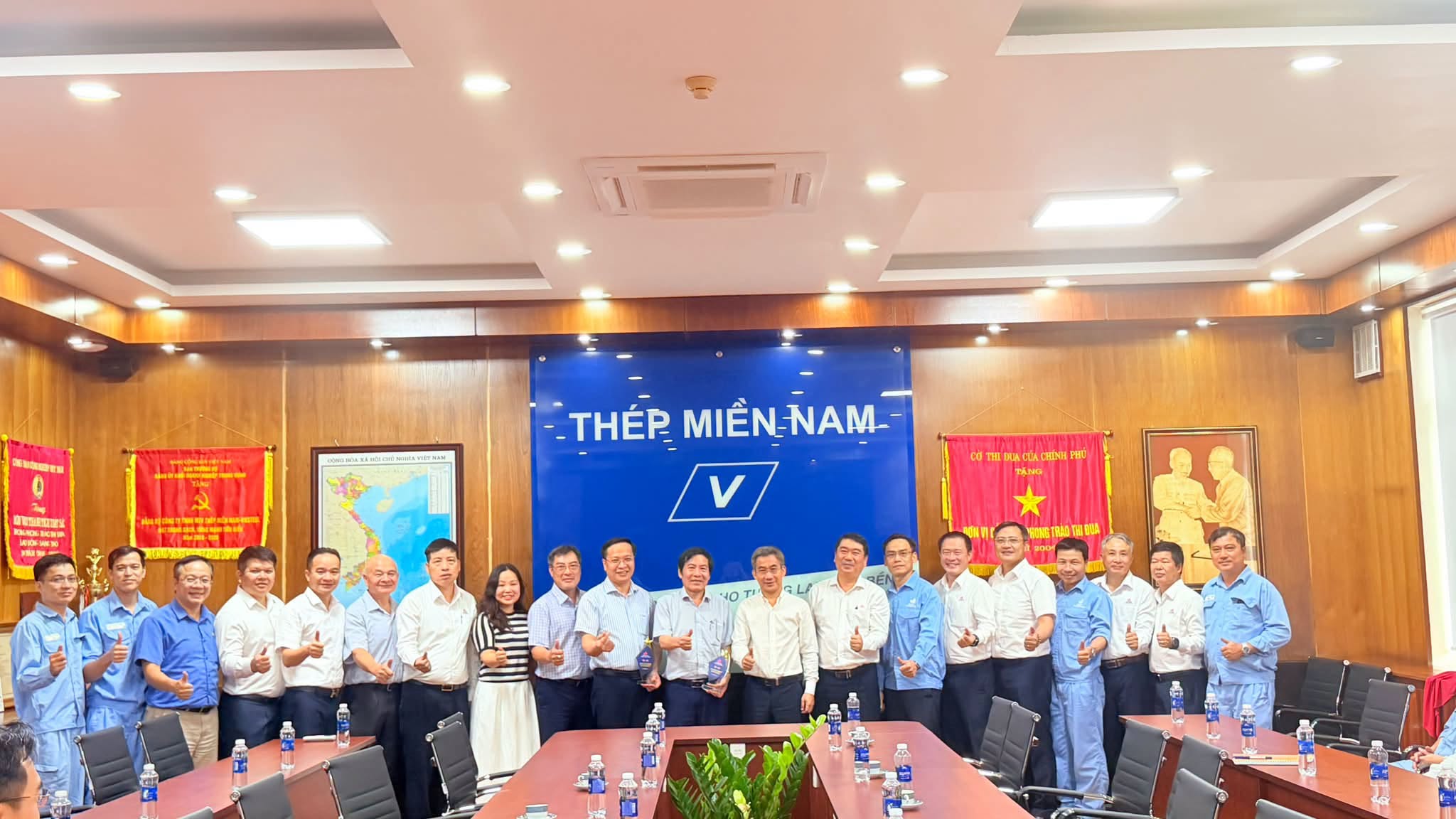 Thép Miền Nam – VNSTEEL đón tiếp đoàn Trường Vật Liệu, Đại Học Bách Khoa Hà Nội: Thắt chặt mối quan hệ nhà trường và doanh nghiệp